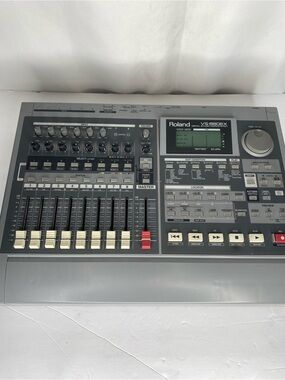 Roland VS-880 Multitrack Recorder Digital Studio Workstation